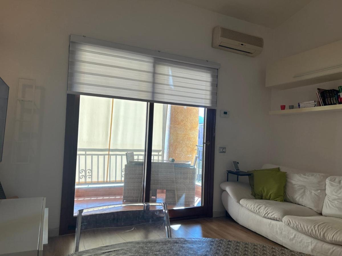 P. Home La Maddalena  ภายนอก รูปภาพ